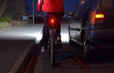 Zadné LED svetlo na bicykel s laserom