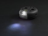 Odpudzovač pavúkov a švábov na batérie s LED lampou